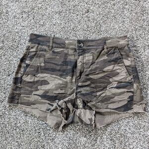 Express camo shortie mid rise